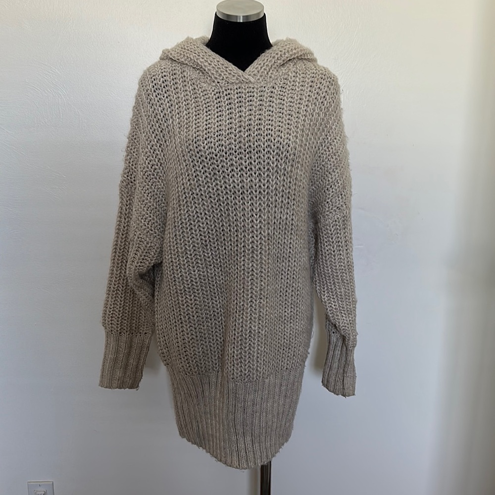 H&M sweater